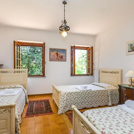 Holiday home Holiday Home Poggio Al Colle By Interhome *